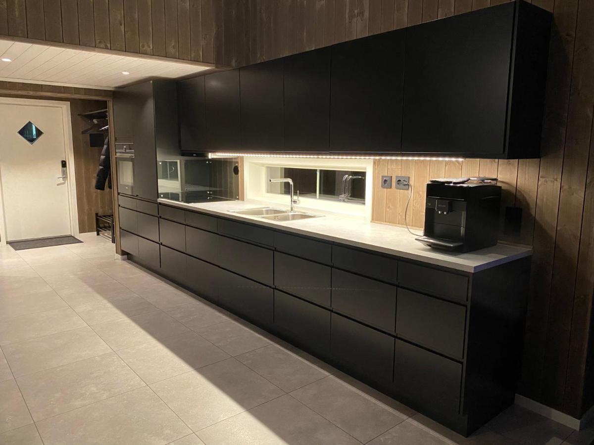 Hytte Naer Vannet, Jacuzzi Og Sauna วราดาล ภายนอก รูปภาพ