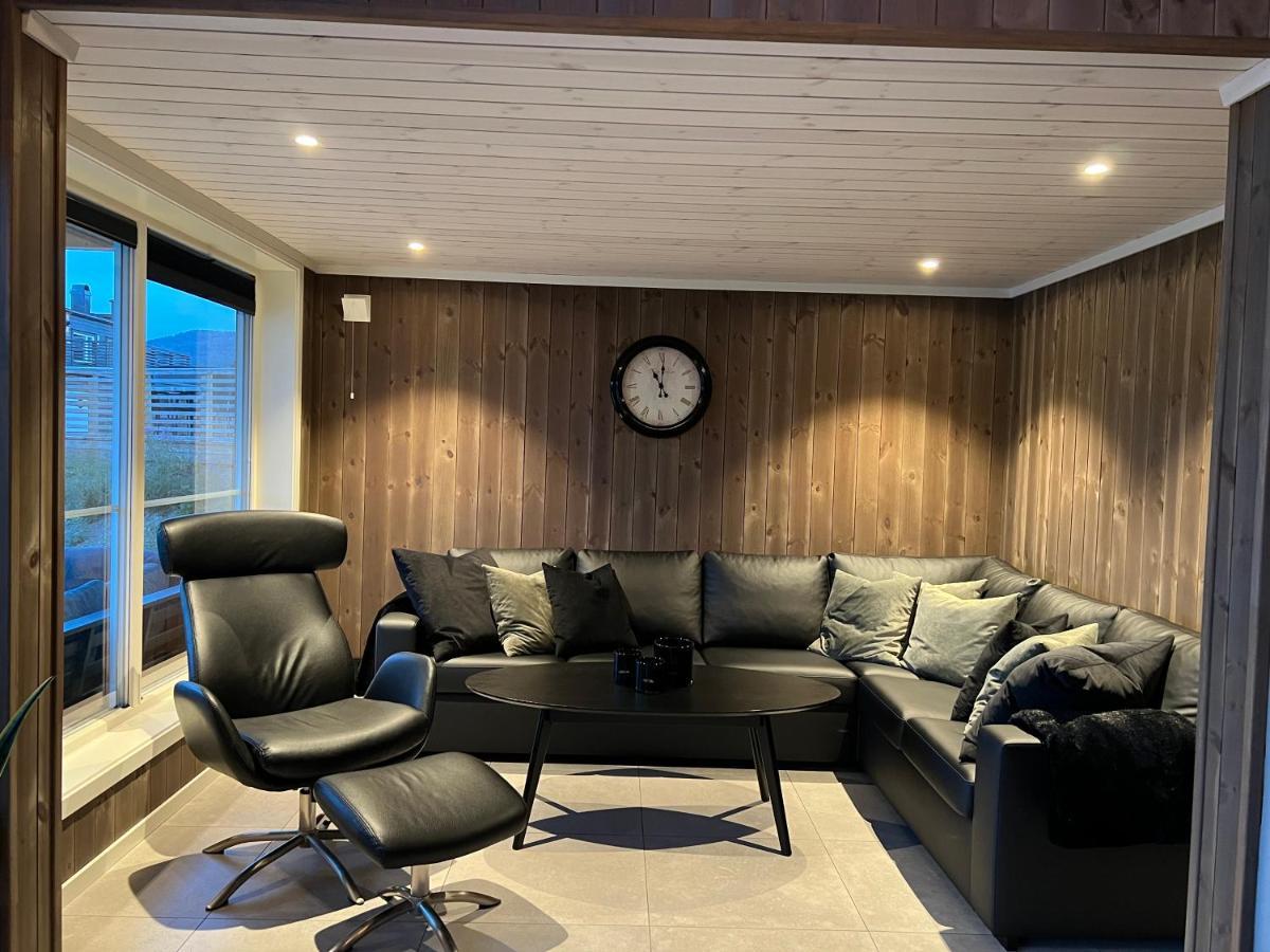Hytte Naer Vannet, Jacuzzi Og Sauna วราดาล ภายนอก รูปภาพ