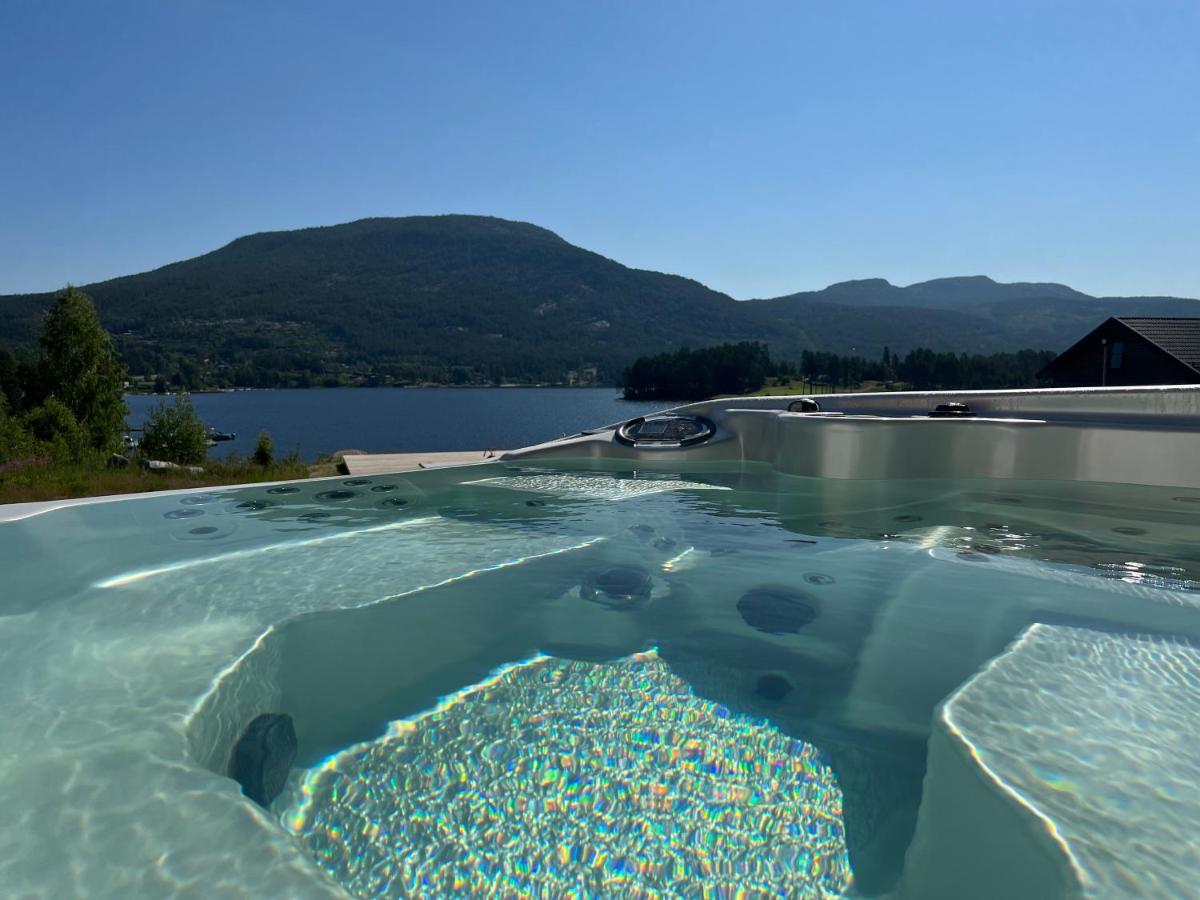 Hytte Naer Vannet, Jacuzzi Og Sauna วราดาล ภายนอก รูปภาพ